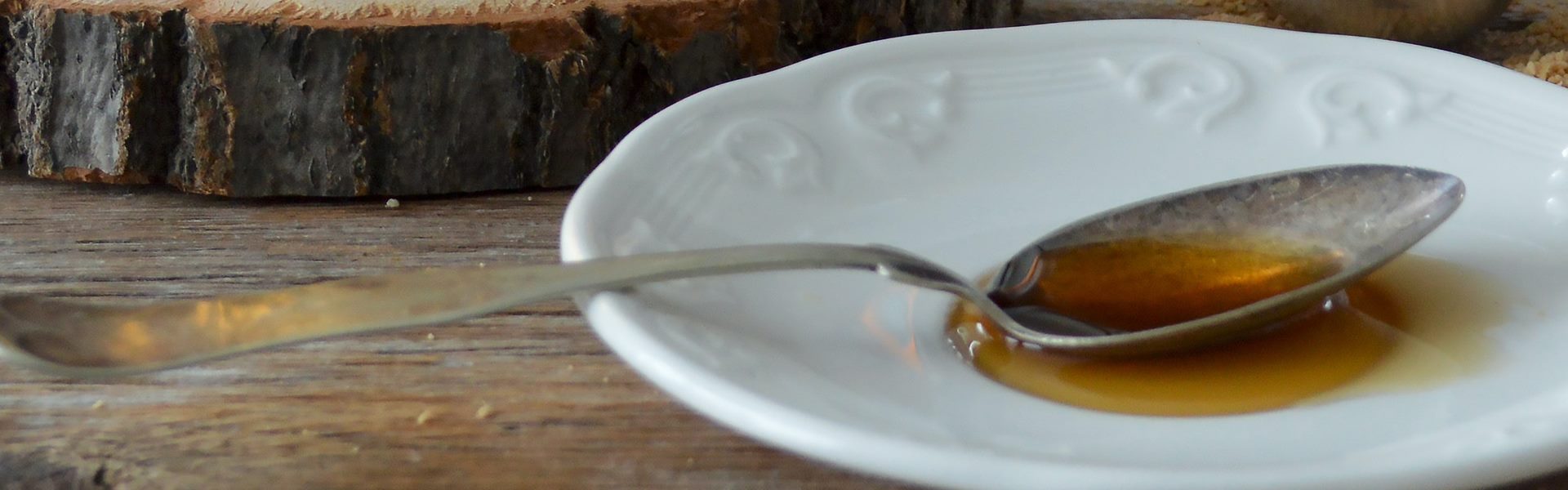 Привкус железа во рту — что значит, симптомы каких заболеваний